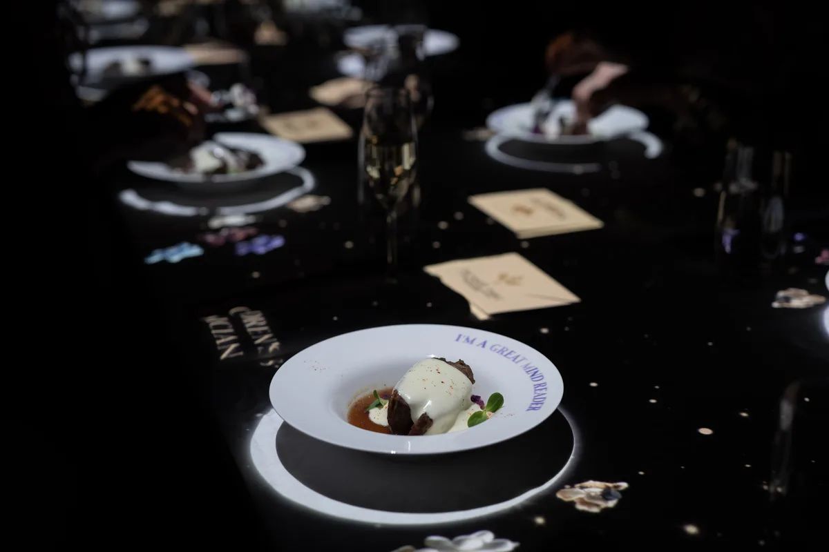 The Magic Table Amsterdam — dessert course with table illumination